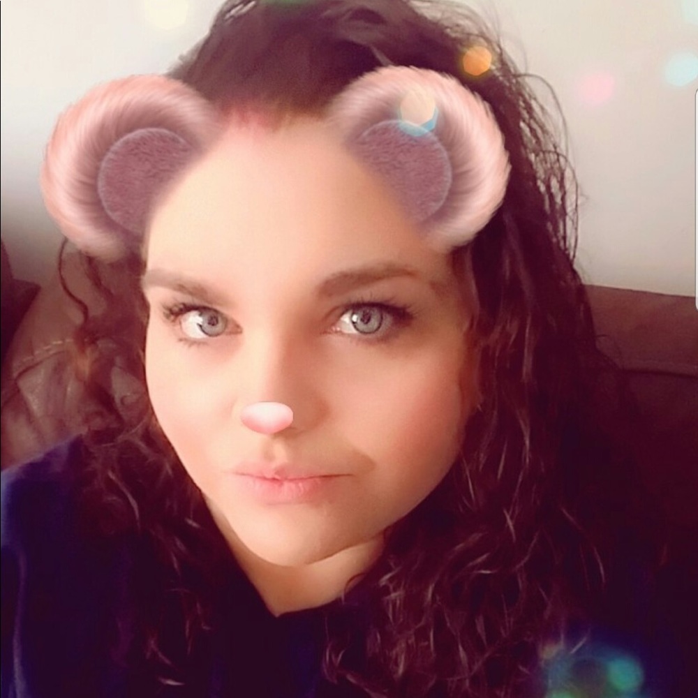 Meet your Posher, Annmarie